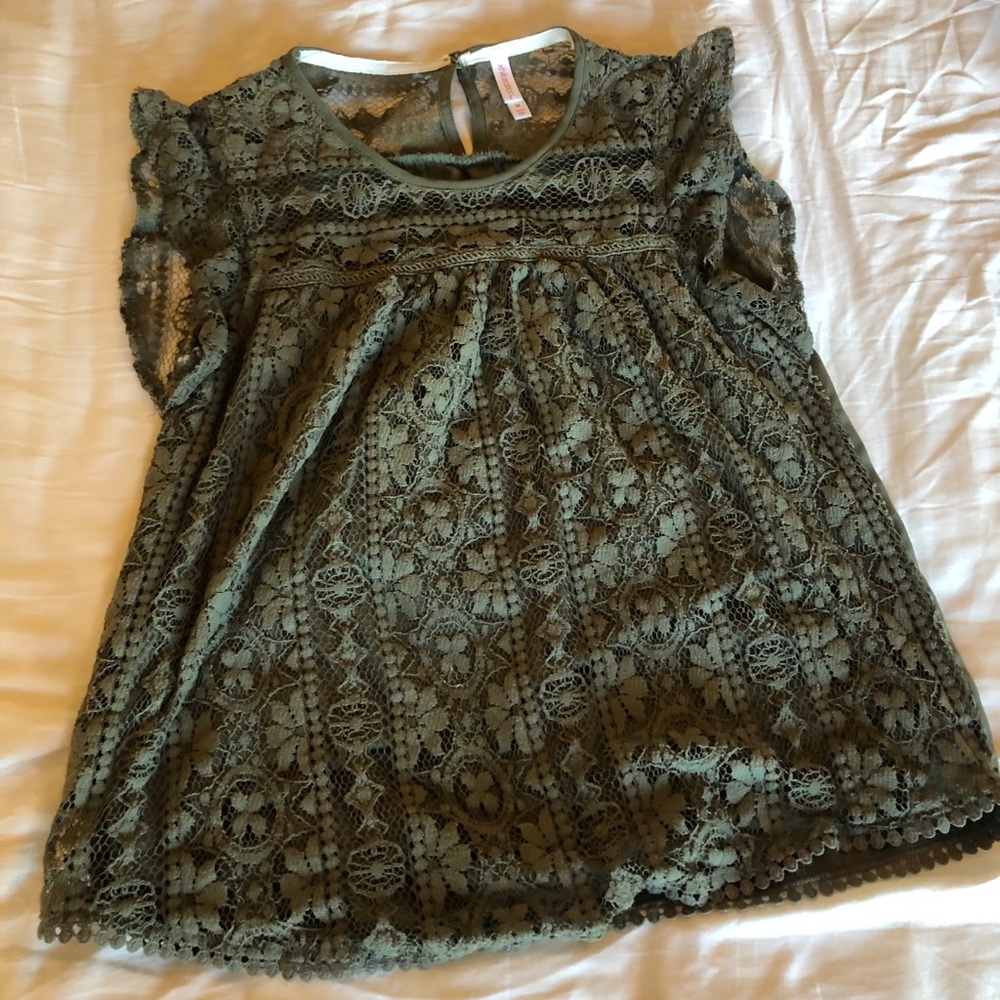 Xhilaration tank blouse